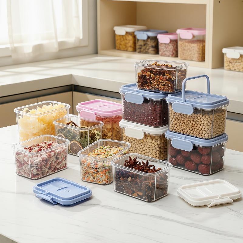 Airtight Plastic Food Storage  - огляд і ціна Food And Snacks For Picnic